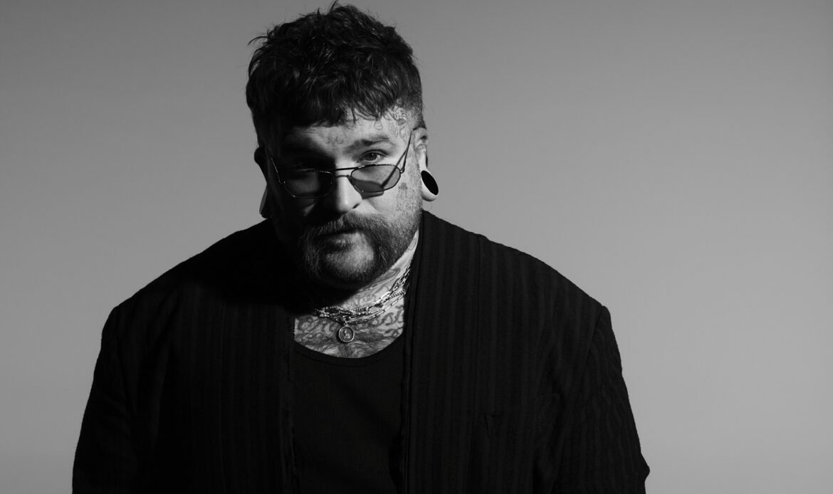 Teddy Swims MAIN Press Image