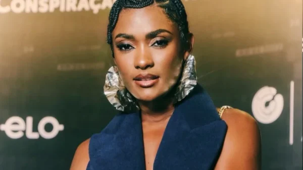 Erika Januza é internada às pressas após no RJ; saiba o estado de saúde da atriz 1 erika januza