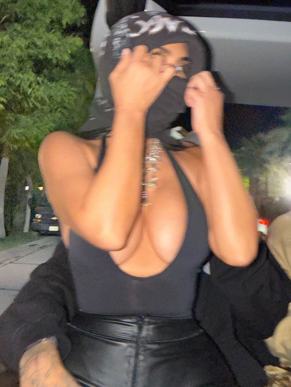 kimkardashian 1776377788 3876860342064838761 18428658