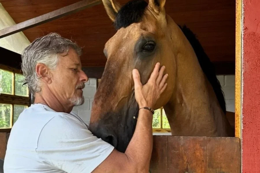 marcelo novaes vive isolado