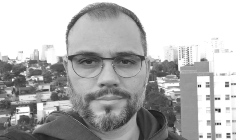 Morre Renê Belmonte, roteirista de 'Se Eu Fosse Você' e 'Rebelde', aos 55 anos 52 Morre Rene Belmonte, roteirista de Se Eu Fosse Você e Rebelde