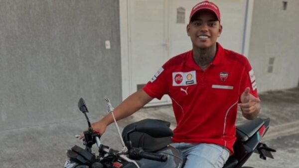 Influenciador Saymon Carvalho morre após acidente de moto em São Paulo 11 Saymon Carvalho