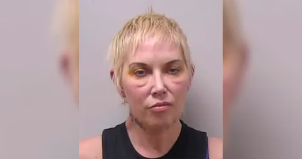 Ex de Eminem surge irreconhecível após prisão por dirigir bêbada e causar acidente; veja antes e depois 48 image