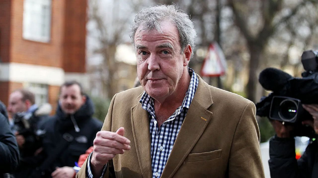 Ex apresentador da BBC revela diagnóstico de câncer agressivo na próstata
