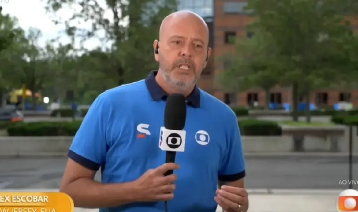 Saiba como está Alex Escobar, internado após passar mal ao vivo 47 image