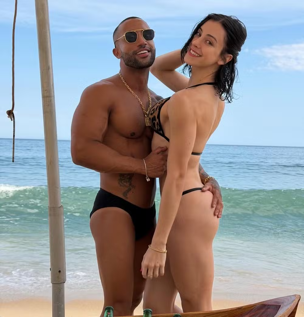 Bella Longuinho anuncia fim do namoro e relata agressão sofrida em festa 47 image