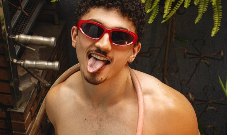 Riquencio, bailarino de Pedro Sampaio, posa nu para revista espanhola; veja vídeo 47 riquencio posa nu