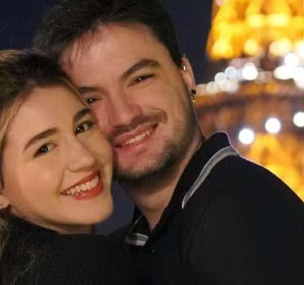 1190042658 juliane carvalho e felipe neto