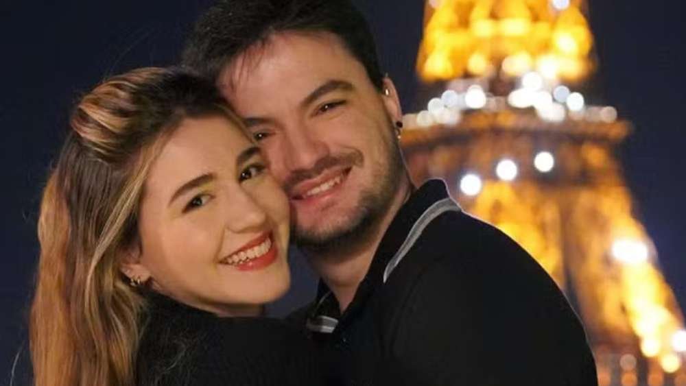 1190042658 juliane carvalho e felipe neto