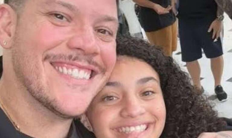 Ferrugem emociona fãs em despedida da filha: "Te amamos" 46 844186779 perda precoce e mudanca conheca julia filha de 15 anos que se despediu de ferrugem
