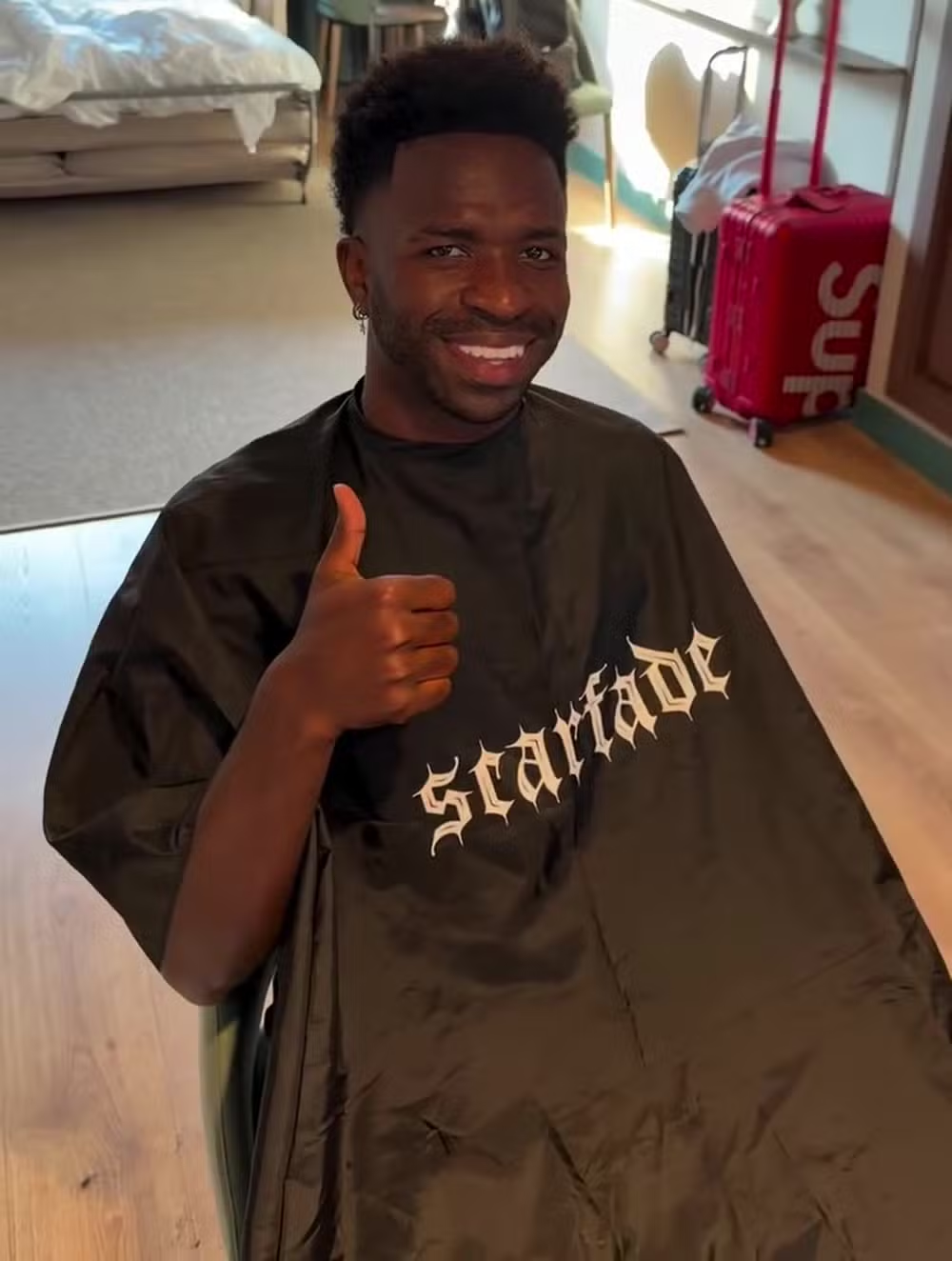 Na Itália com Virginia, Vini Jr. estreia novo visual com barba e chama atenção nas redes; confira 49 image