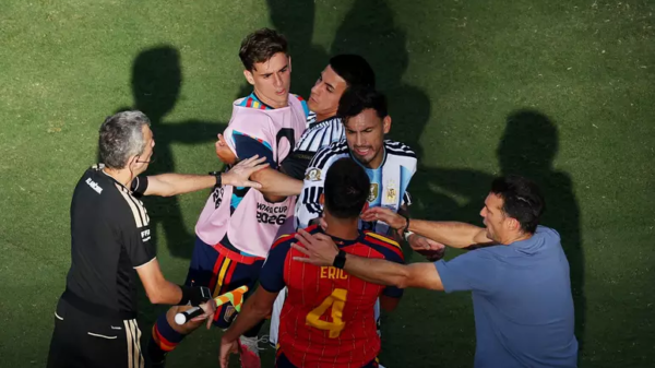 Fifa abre investigação contra a Argentina após confusão na final da Copa do Mundo 41 image