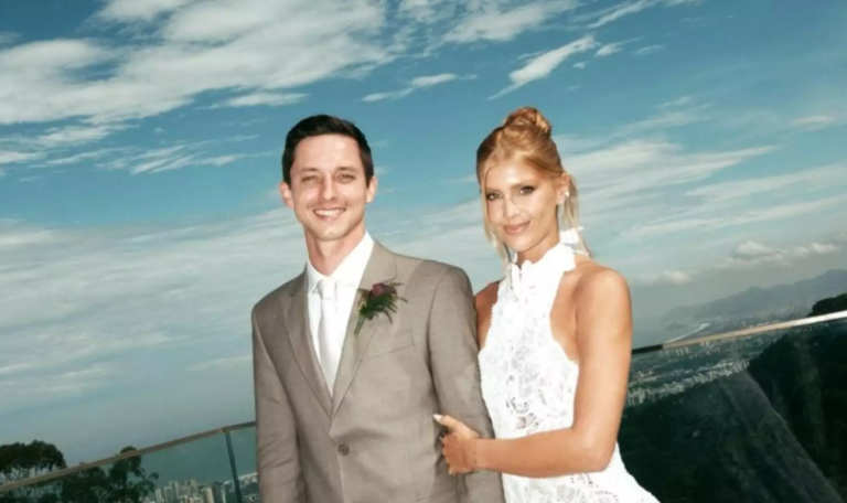 Influenciadora se pronuncia após fim do casamento durante despedida de solteira na Grécia 51 image
