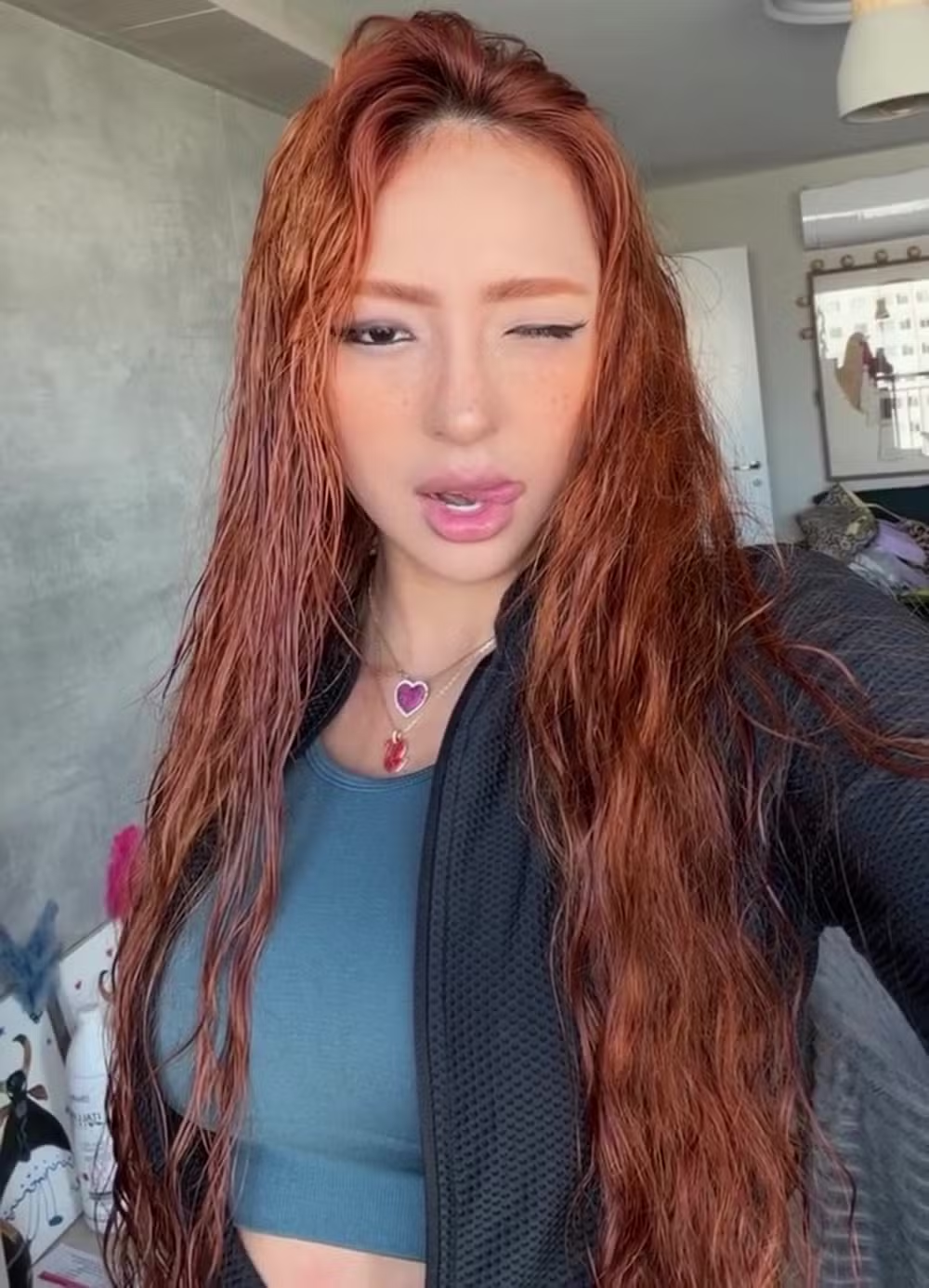 Ruivinha de Marte diz que é atacada nas redes por piada sobre 'velho da lancha' 46 image