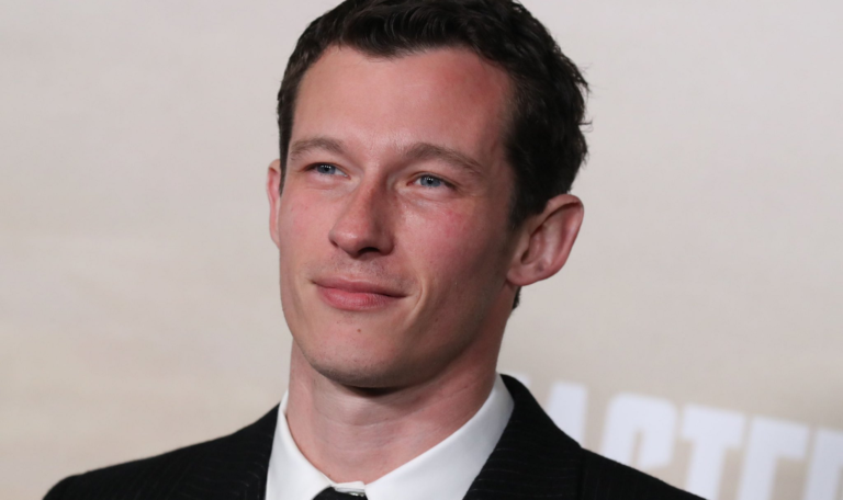 Nu frontal de Callum Turner, marido de Dua Lipa, viraliza nas redes 48 nu frontal Callum Turner