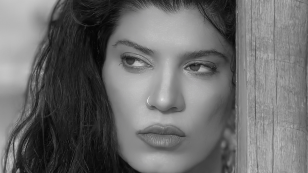 Lua Gior lança "Vento Gelado", primeiro single autoral em português, e marca nova fase na carreira 16 prod track files 1489870 extra pictures Lua Gior (1)