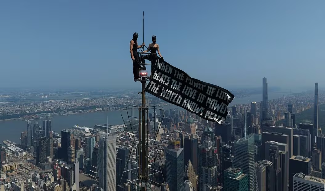 russos presos após escalar o Empire State Building