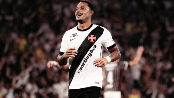 Quem é David? Atacante do Vasco é alvo de operação que investiga tráfico de armas e drogas 41 31david1a