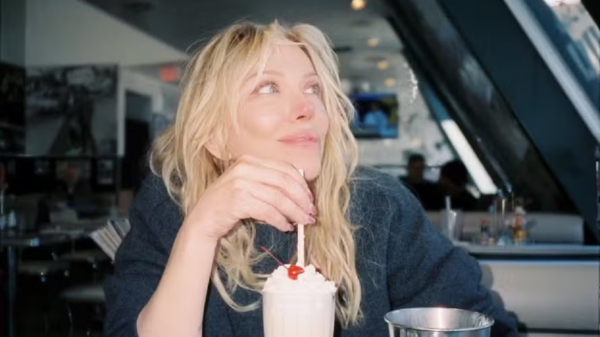 A cantora Courtney Love