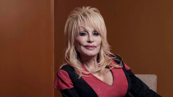 Relembre os maiores sucessos de Dolly Parton 16 dolly parton maiores sucessos
