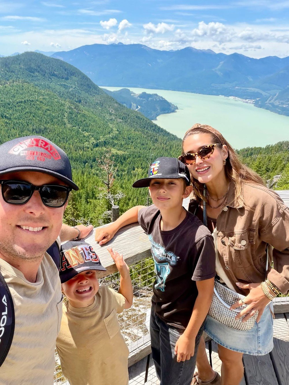 gratidao infinita. curtindo a beleza e os encantos de whistler canada. natureza divina e d