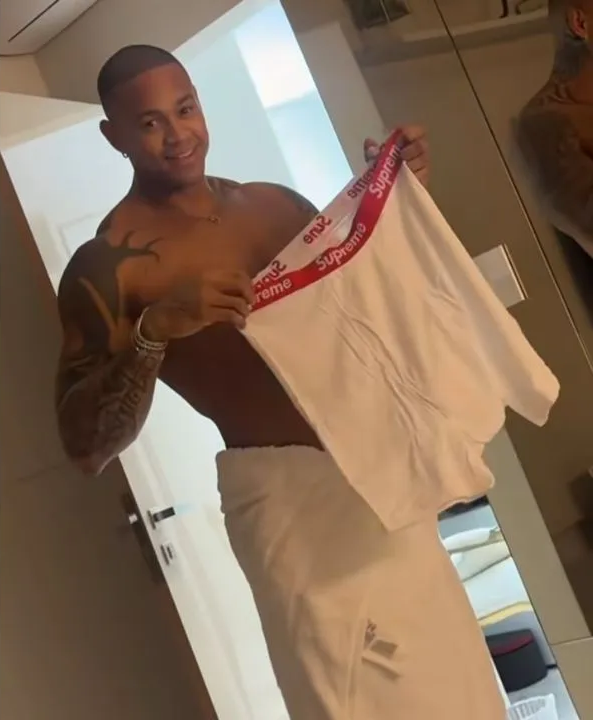 Vídeo: Léo Santana viraliza ao mostrar tamanho de cueca: "Parece um lençol" 47 image