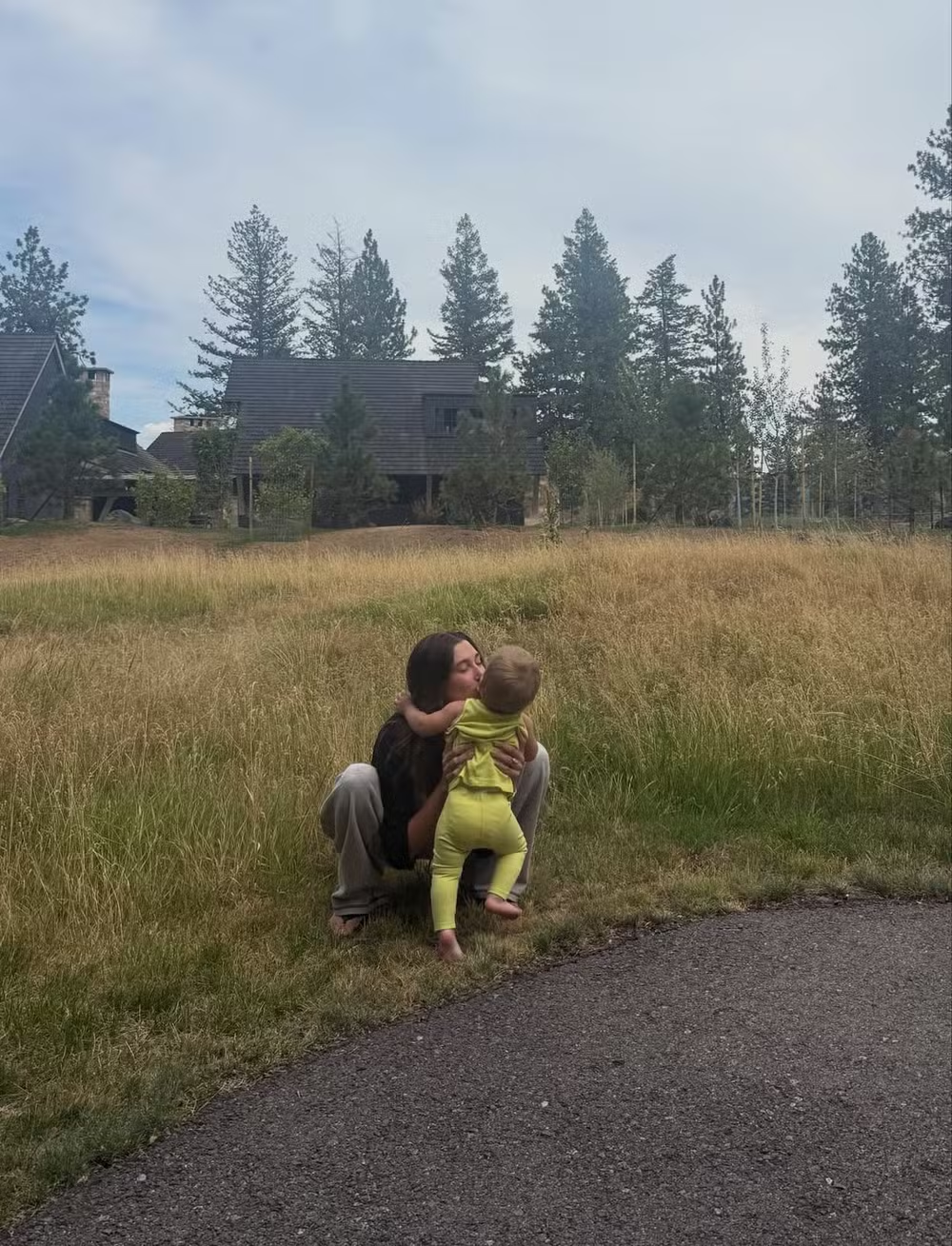 Hailey Bieber celebra aniversário de 2 anos do filho com Justin Bieber 48 image