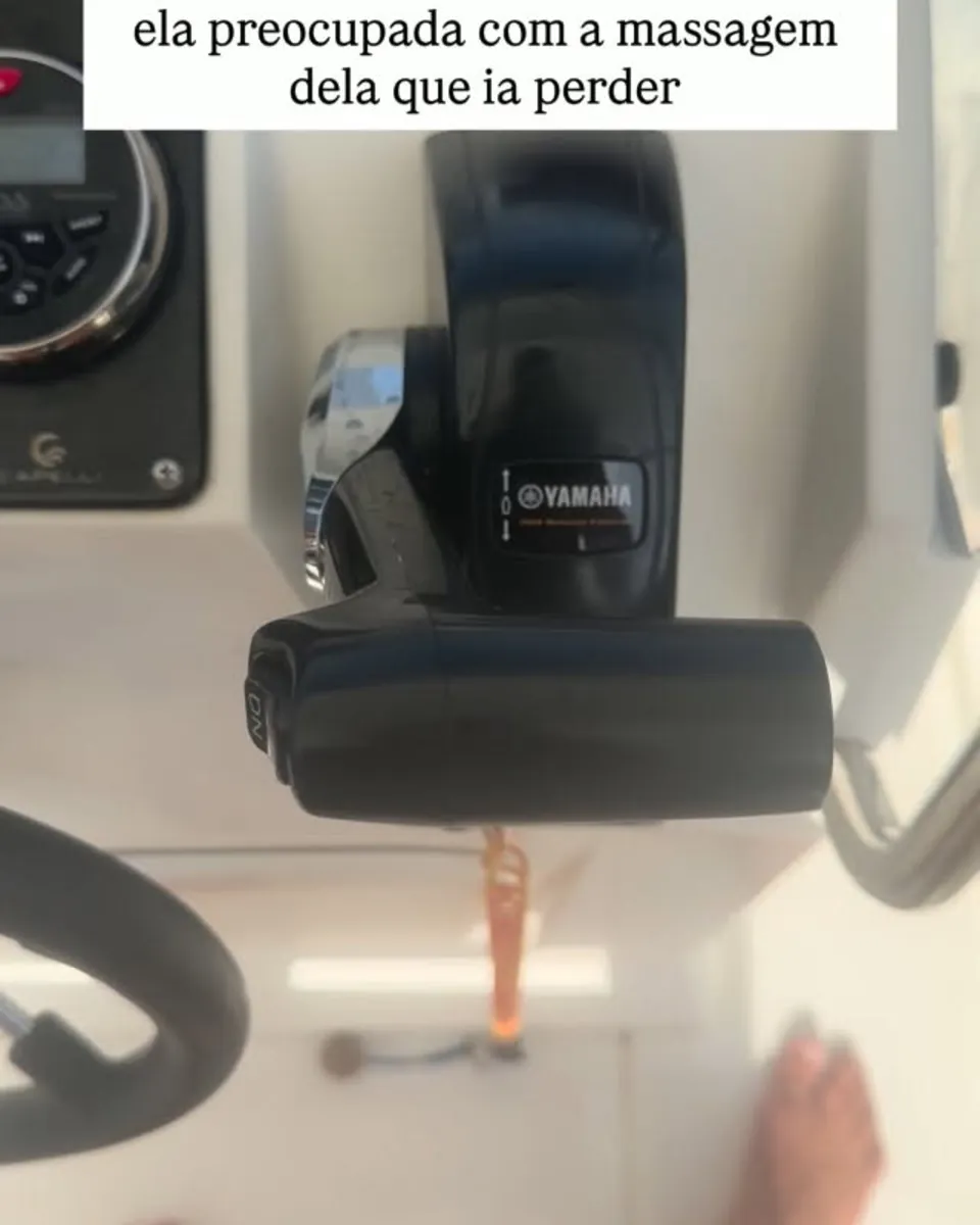 Barco de Viih Tube e Eliezer racha em alto-mar na Itália 47 image