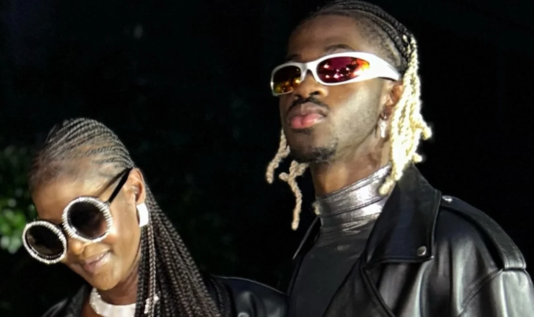 Lil Nas X anuncia morte da mãe 47 image