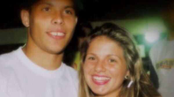 Viviane Brunieri afirma que namorou Ronaldo por interesse e que sexo não era prazeroso 1 inserir um titulo (3) vbemhm5u57ax