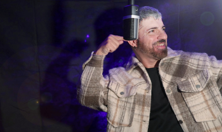 WF consolida trajetória na música pop com o álbum Em Cada Batida 47 wf