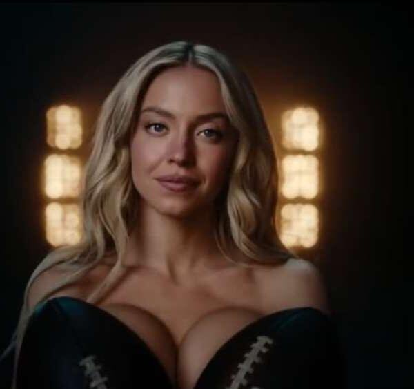 Sydney Sweeney é criticada por atletas após aparecer nua em comercial de plataforma de apostas
