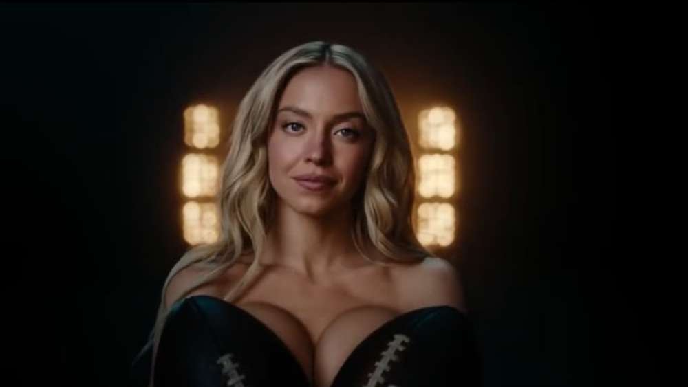 Sydney Sweeney é criticada por atletas após aparecer nua em comercial de plataforma de apostas