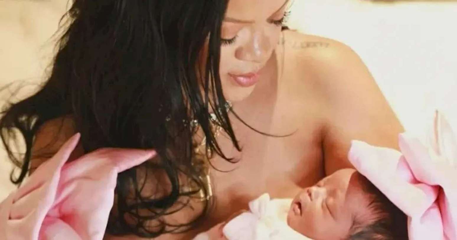 Rihanna encanta fãs ao compartilhar fotos raras da filha caçula em seu primeiro aniversário