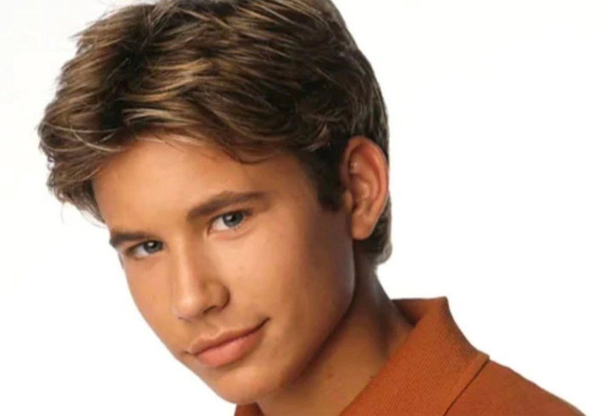 Astro teen dos anos 90, Jonathan Taylor Thomas é preso após supostamente chutar policial, diz site