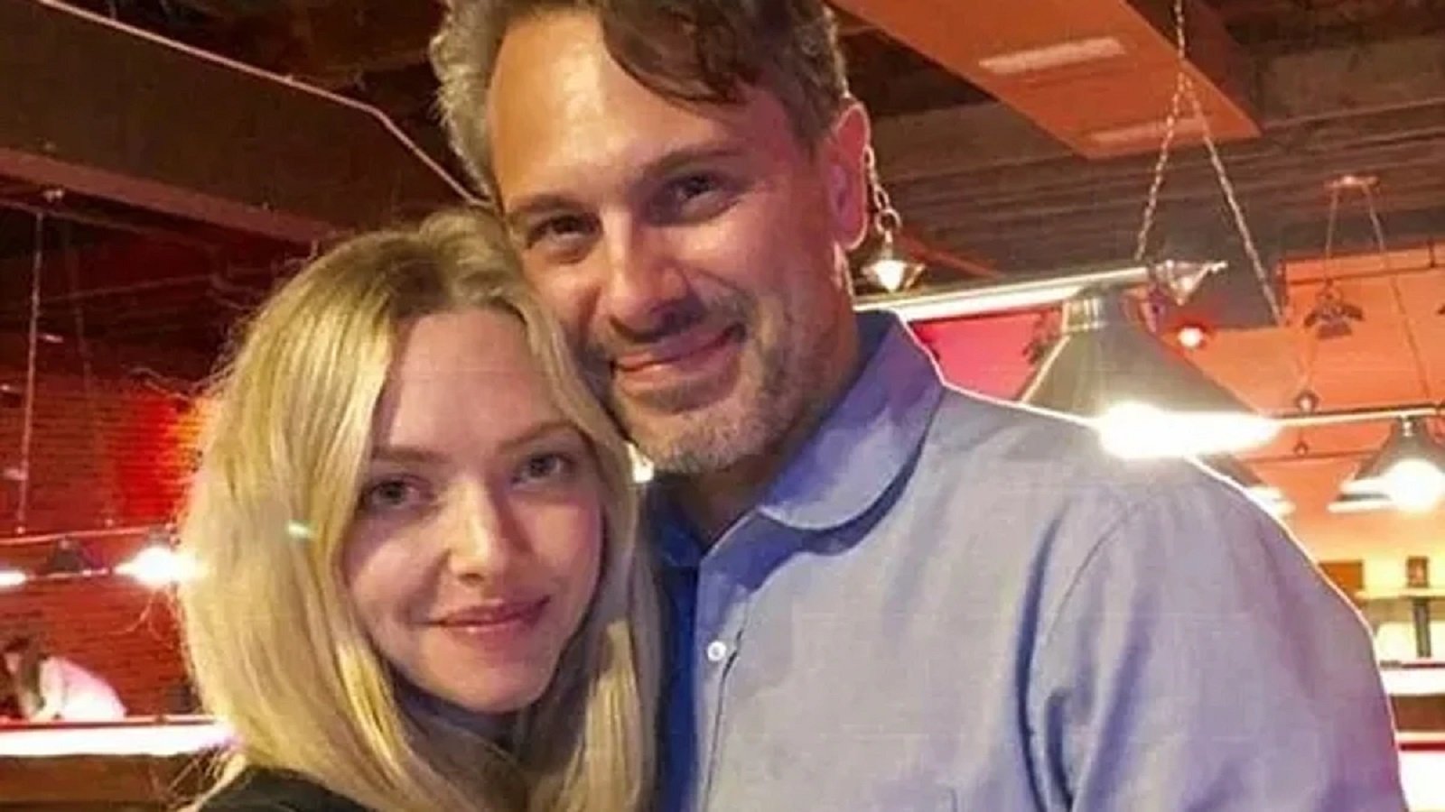 Amanda Seyfried e o ex-marido, Thomas Sadoski