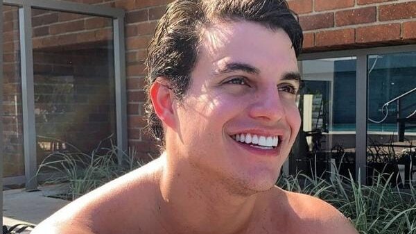 Antonio Rafaski revela ser gay e versátil ao responder perguntas de seguidores 1 Antonio Rafaski revela ser gay e versátil ao responder perguntas de seguidores
