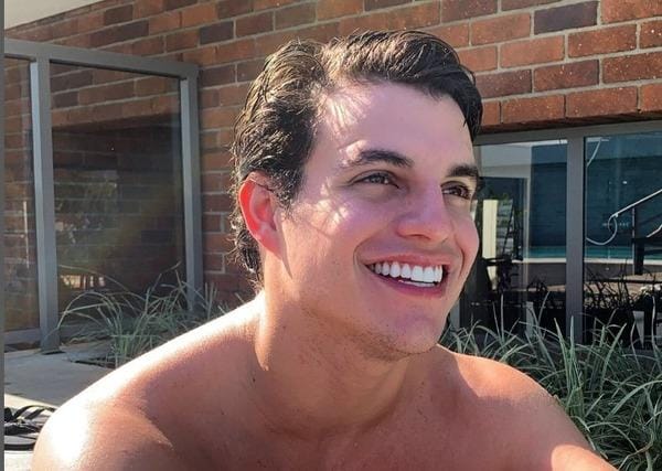 Antonio Rafaski revela ser gay