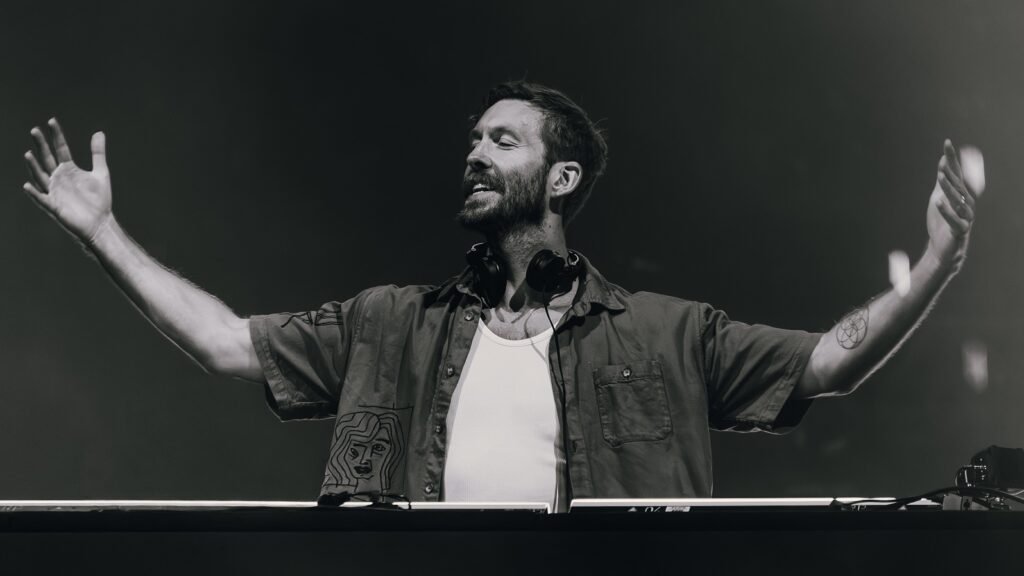 Calvin Harris se apresenta no Palco Mundo durante o terceiro dia do Rock in Rio 2026, em 6 de setembro - Foto: MAREFEMIANI