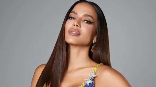 anitta processada por fã