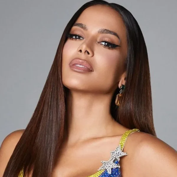 anitta processada por fã
