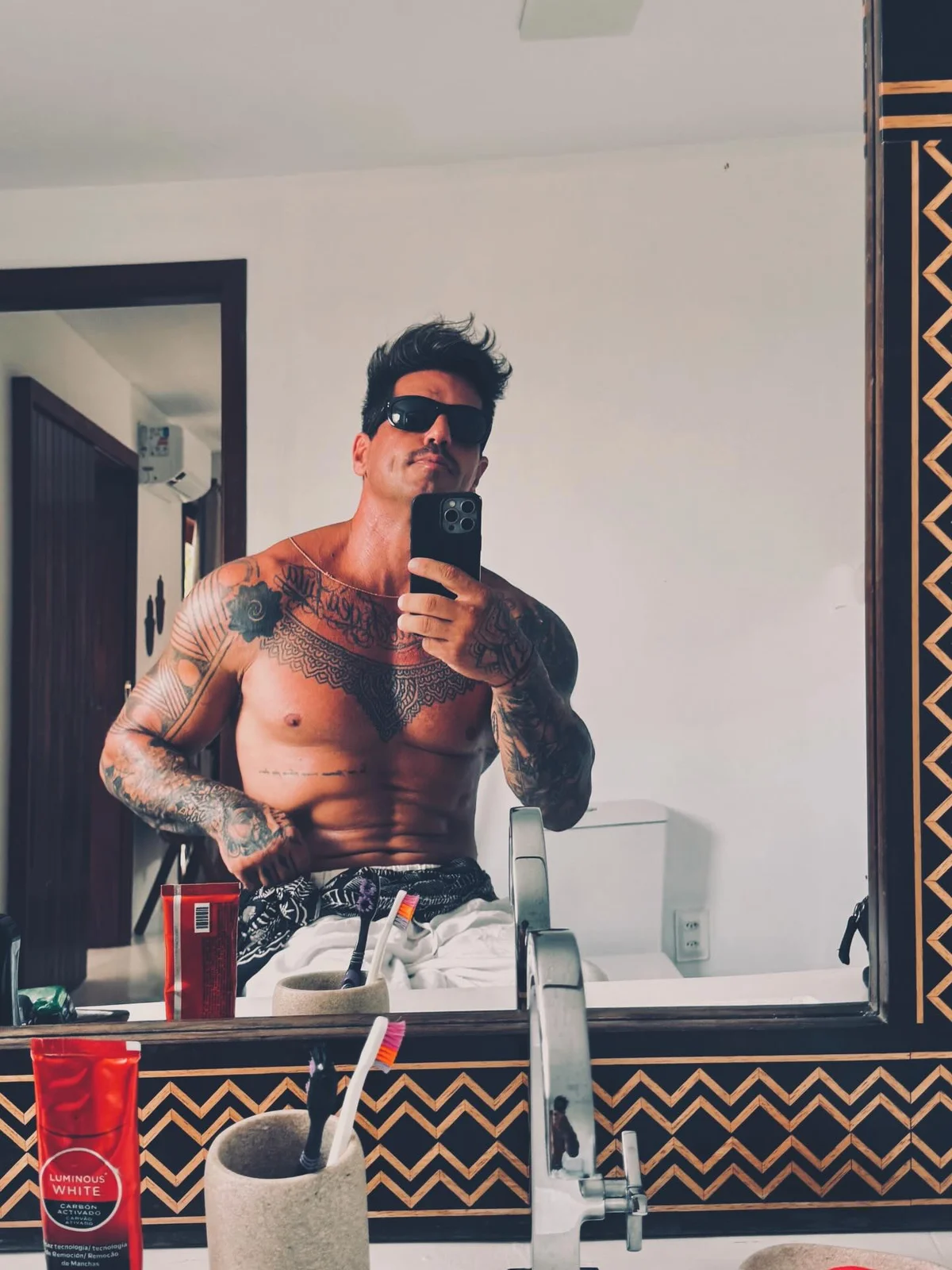 Nu frontal de Fernando Fernandes volta a repercutir e ex-BBB se pronuncia: "Quebrou os paradigmas" 47 Nu frontal de Fernando Fernandes volta a repercutir e ex-BBB se pronuncia: "Quebrou os paradigmas"
