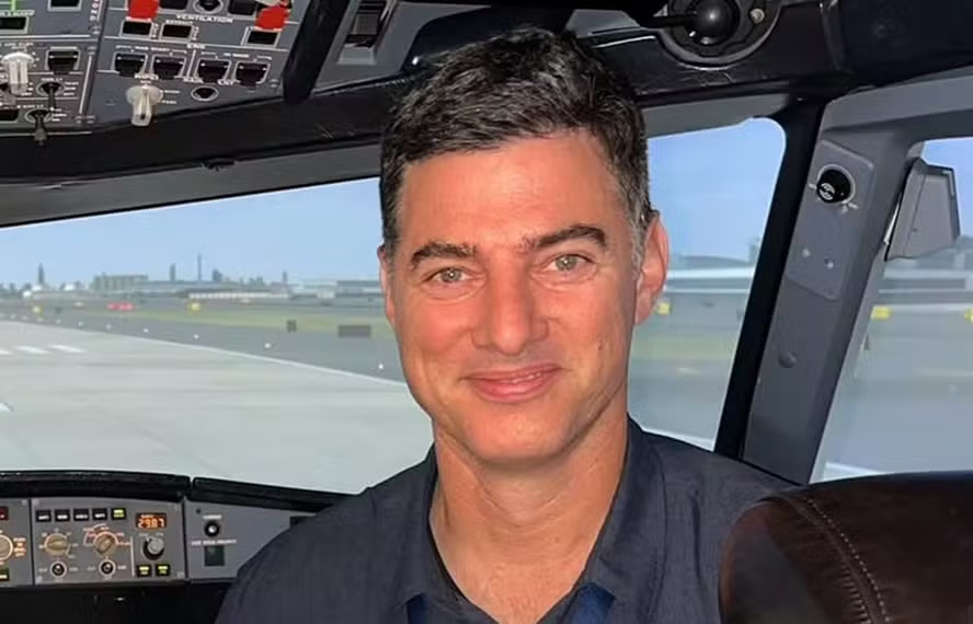 Ator de 'O Chamado da Floresta' morre em queda de avião aos 46 anos