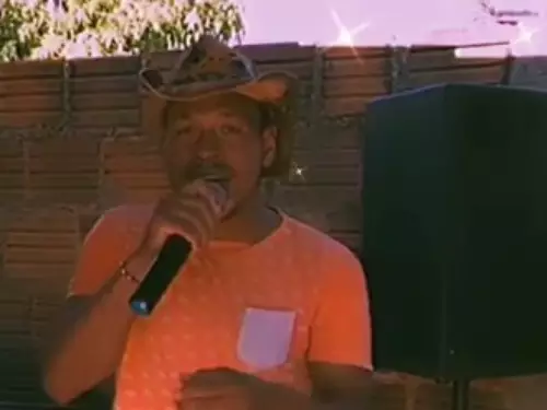 Cantor de forró morre aos 32 anos após grave acidente de trânsito na Bahia 46 Cantor de forró morre aos 32 anos após grave acidente de trânsito na Bahia