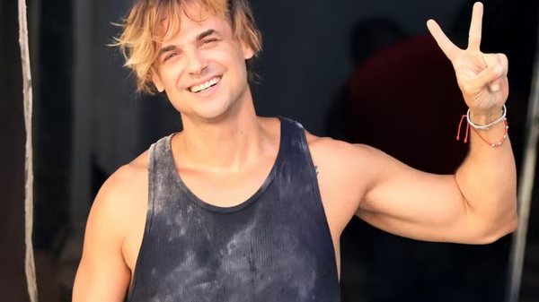 A Fazenda 18: Daniel Erthal se descuida, mostra demais e web reage; veja vídeo 26 A Fazenda 18: Daniel Erthal se descuida, mostra demais e web reage; veja vídeo