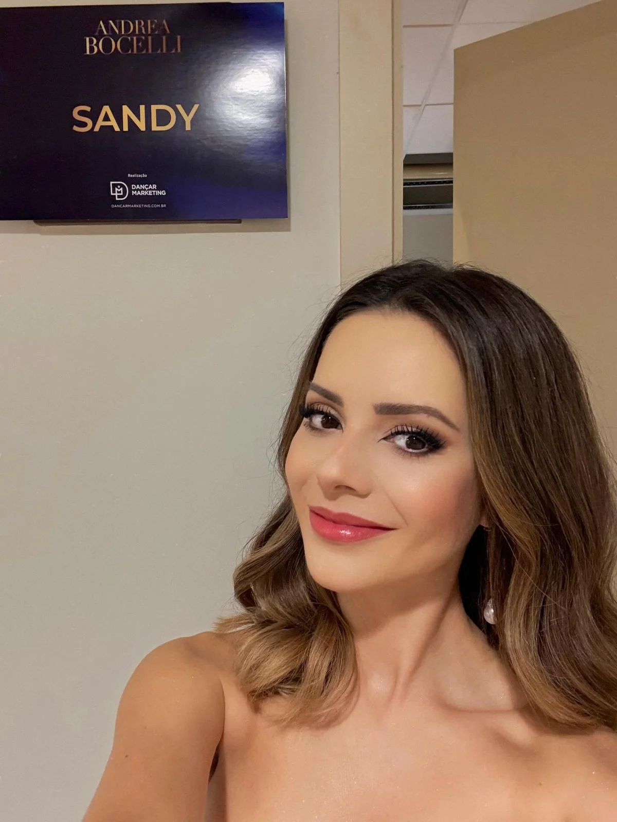 Sandy comenta sobre suposta rivalidade com Wanessa Camargo