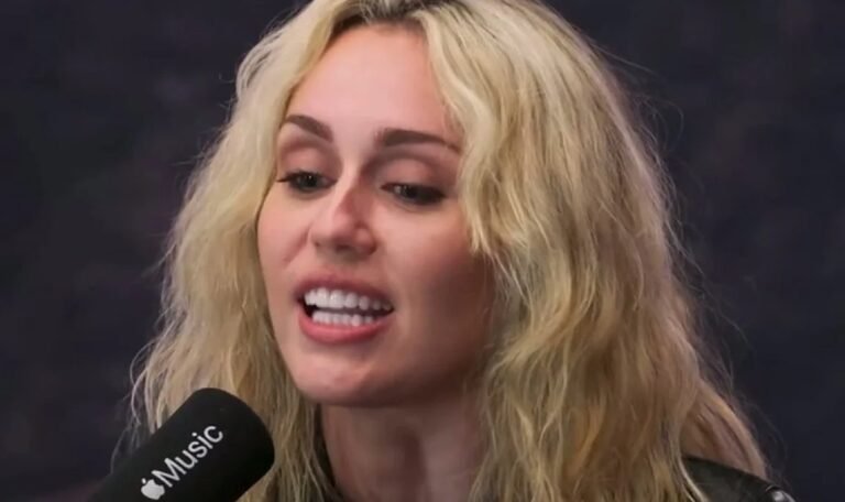 Miley Cyrus desiste de fazer shows fora dos EUA e revolta fãs 47 Miley Cyrus desiste de fazer shows fora dos EUA e revolta fãs - Foto: Reprodução