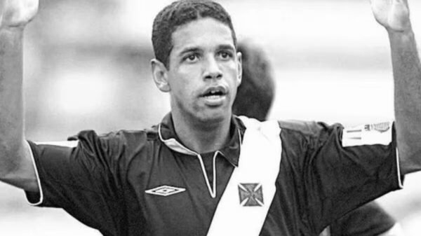 Morre Henrique, ex-zagueiro do Vasco, aos 49 anos – Divulgação/Vasco