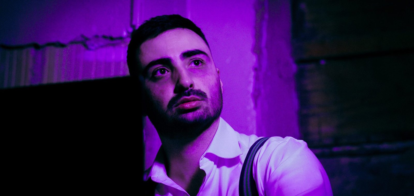 Franki aposta na mistura de Pop e R&B e amplia presença no cenário musical