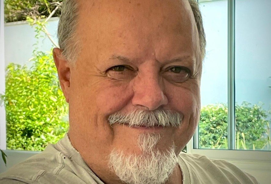 Ator Roney Facchini, de "Rá-Tim-Bum" e "Bang Bang", morre aos 73 anos